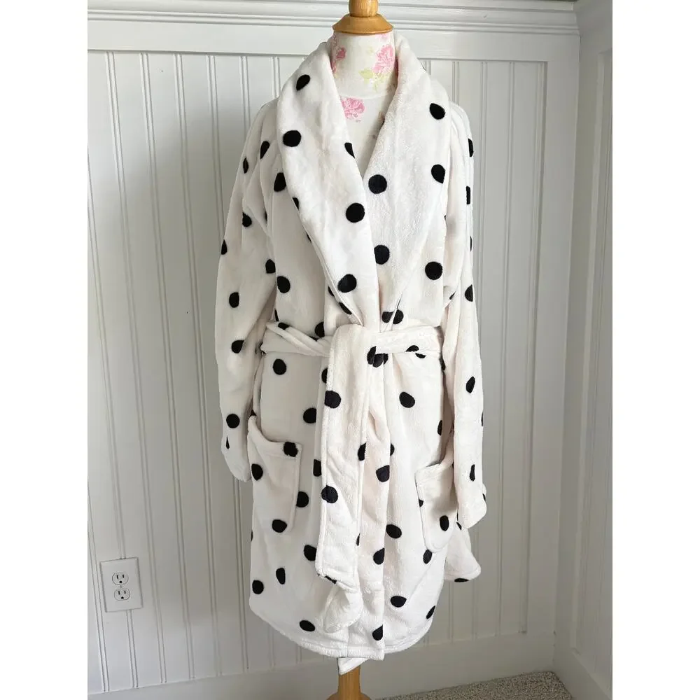 NWT Victoria's Secret Short Soft Polka Dot Plush Robe M/L and Quarter Socks Set